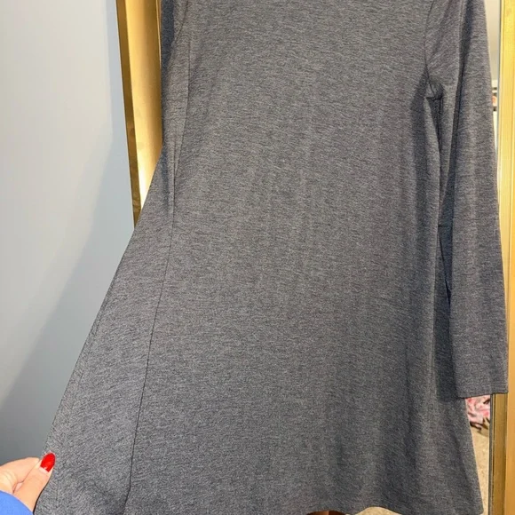 Old Navy Charcoal Gray Long-Sleeve Swing Dress - Picture 2 of 4